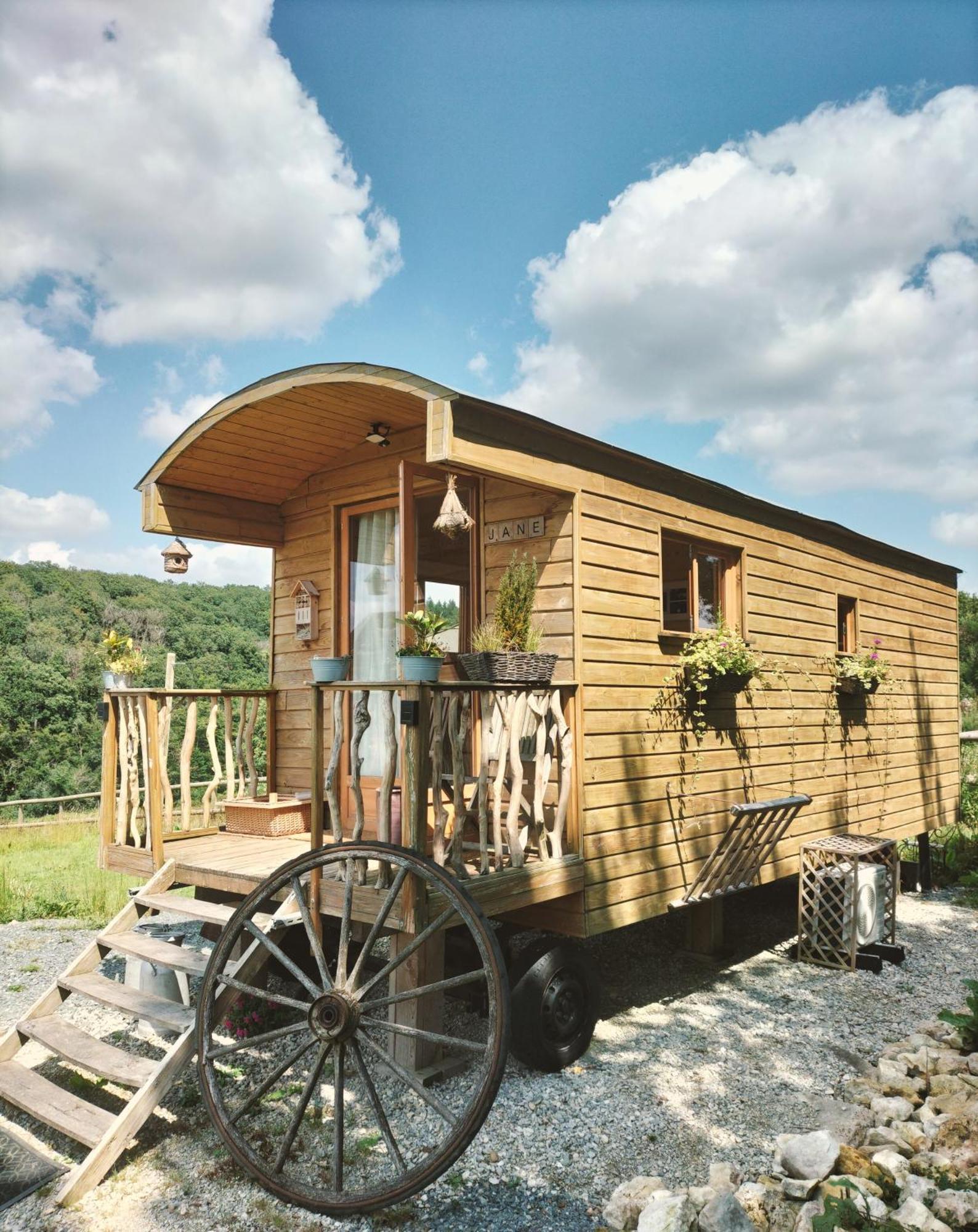 La Roulotte De Jane Guest House Margon  Exterior photo